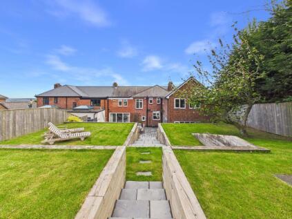 Peareth Hall Road, Springwell Village, NE9