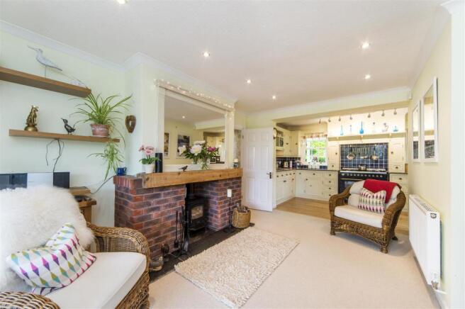 Kitchen / dining room