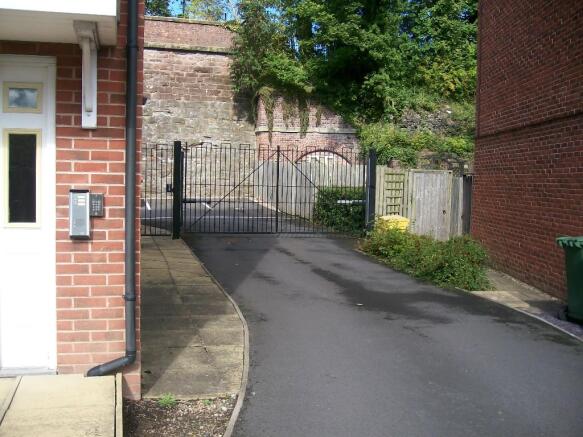 Photo 13