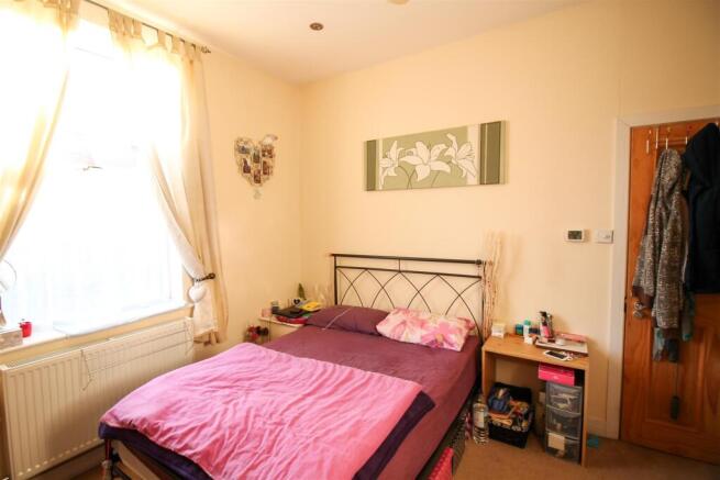 1 bed House Share to rent Image 4
