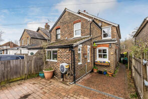 16, Elm Cottages, Hilders Lane, Edenbridge TN8 6LB