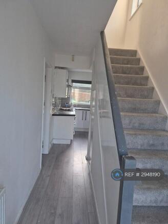 3 bed Semi-Detached to rent Image 11