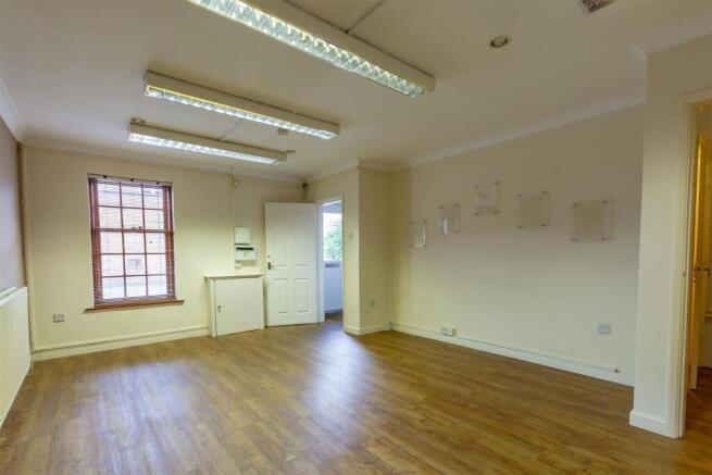 Room 1 (5)-HDR copy.jpg