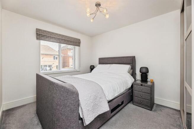 3 bed Semi-Detached for sale Image 7