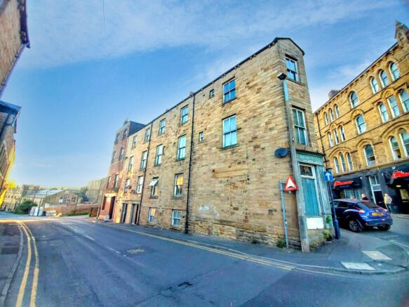 2 bed Flat for sale in dewsbury