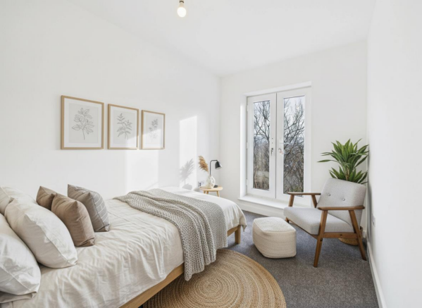 CAM04279G0-PR0278-STILL006-001 (1).png