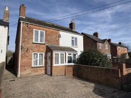 2, Pear Tree Cottages, Passage Road, Gloucester GL2 7LB
