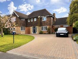 8, Mayflower Close, Aylesbury HP17 8QH