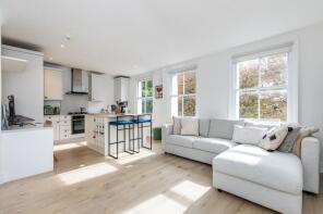 First Floor Flat, 101, Warwick Road, London SW5 9EZ