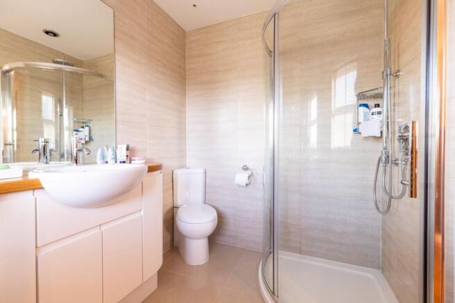 Master En-Suite
