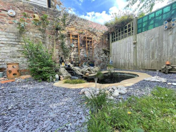 Garden 2.jpeg