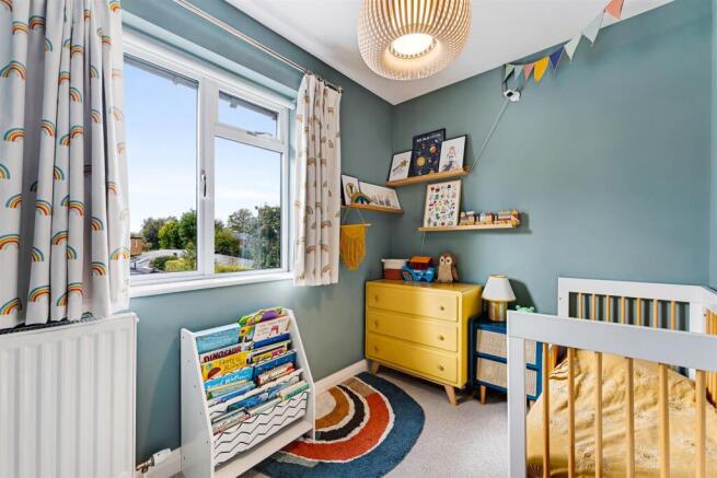 4 Fairbourne Drive-9.jpg
