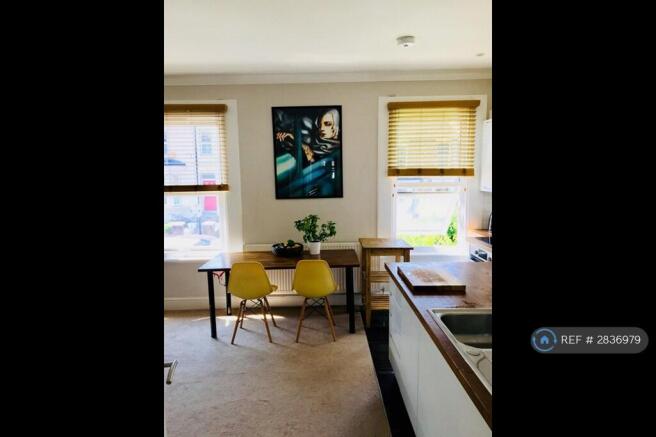 Lounge/Kitchen