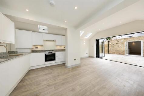 Wilton Avenue, Chiswick