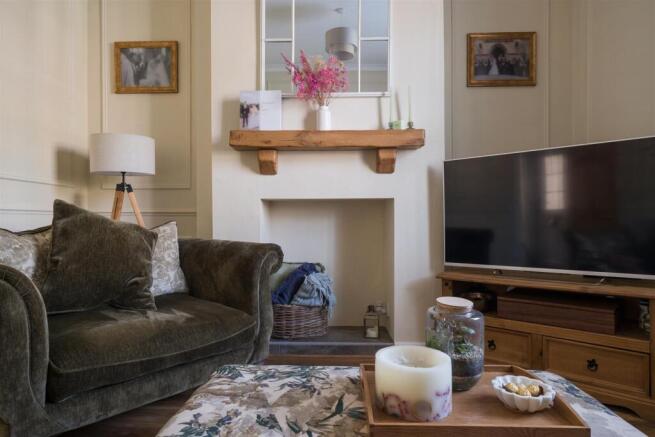 3 bed Terraced for sale Image 10