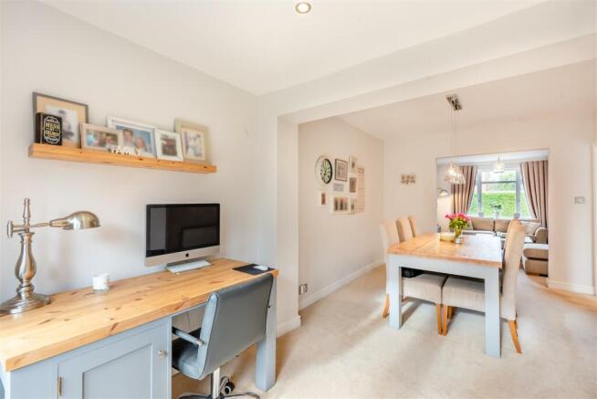 8573650-interior11.jpg