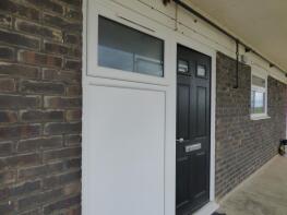 30, Thistledown, Basildon SS14 1JU