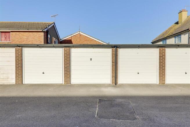 Garage.jpg