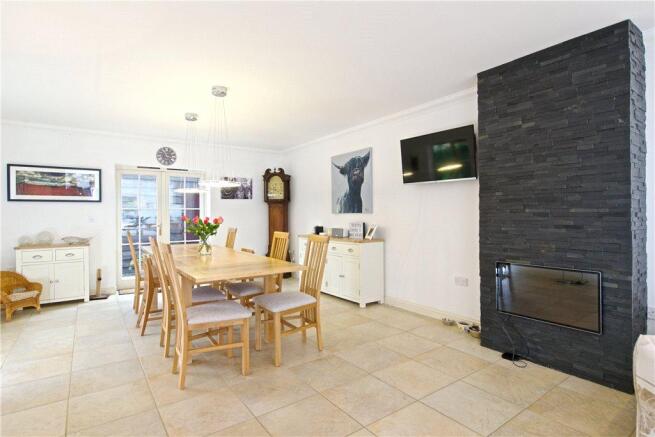 Kitchen/Dining
