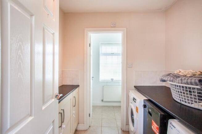 3 bed Semi-Detached for sale Image 7