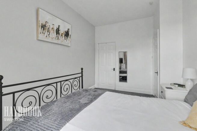 3 bed Terraced for sale Image 10