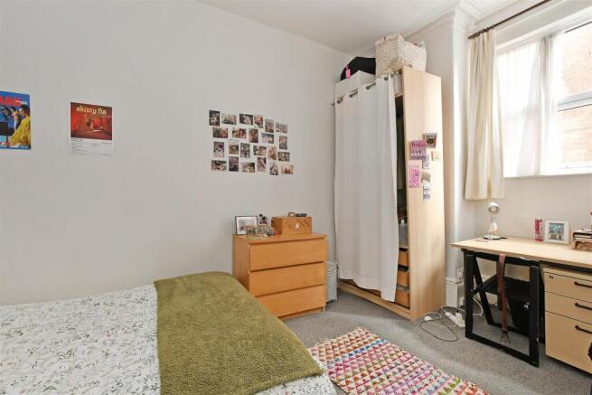 12 bed Block of Apartments for sale Image 6