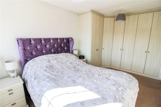4 bed Detached for sale Image 4