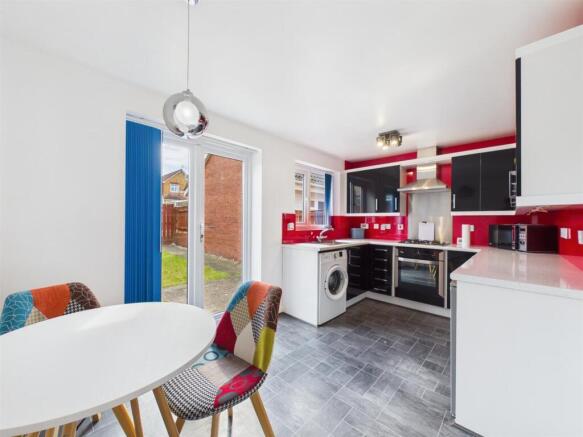 3 bed Detached for sale Image 5