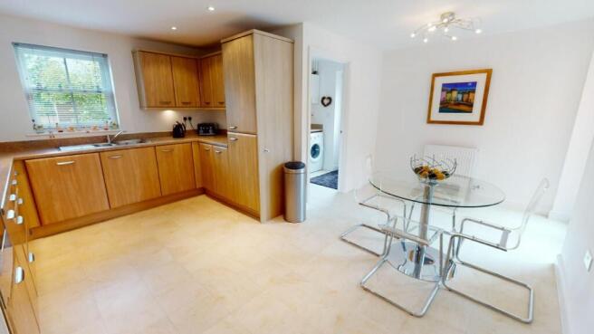 KITCHEN/BREAKFAST ROOM