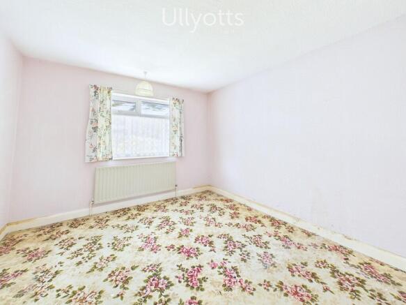 2 bed Semi-Detached Bungalow for sale Image 5
