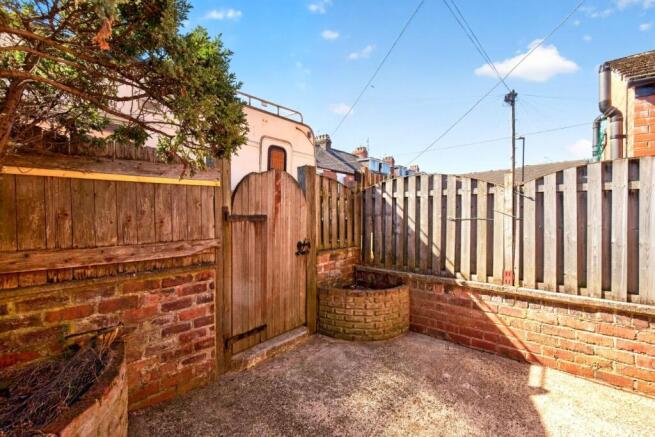 3 bed Terraced for sale Image 4