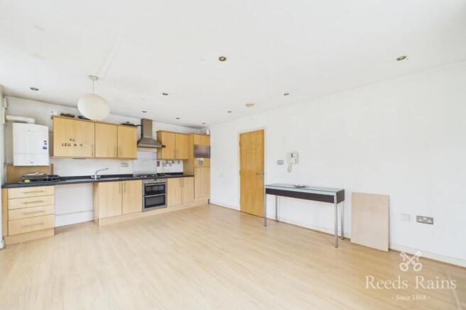 2 bed Apartment for sale Image 10