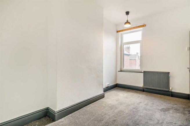 3 bed Terraced for sale Image 7