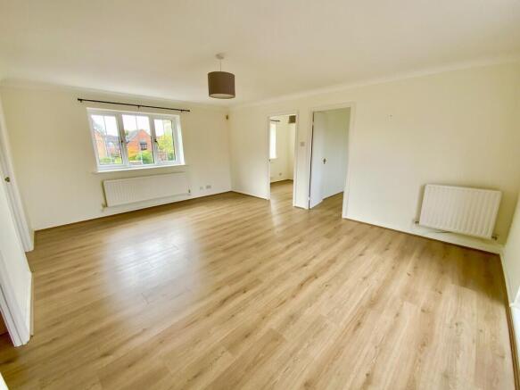 1 Long Croft_livi...