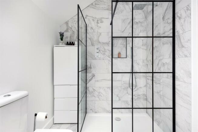 Family Bathroom II.jpg