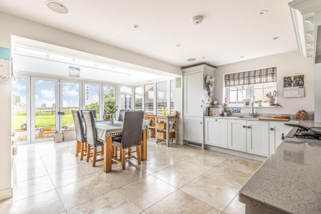 Kitchen/Dining Ro...