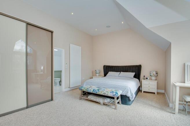 MASTER SUITE