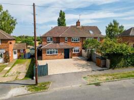 58, Chiltern Avenue, Aylesbury HP17 8QY