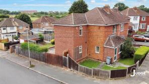 2, Roydene Crescent, Leicester LE4 0GL