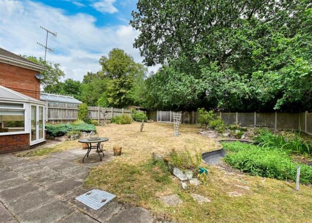 23 Greenhill Gardens-02.jpg