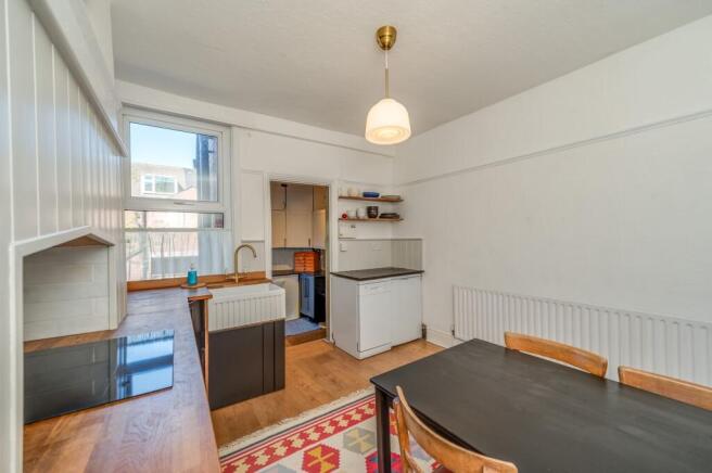 3 bed Terraced for sale Image 6
