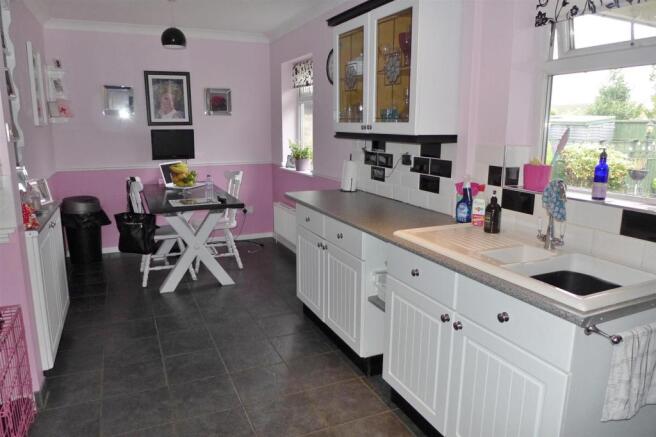 Kitchen/Dining Room