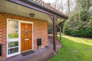 Flat 7, Willicombe House, Willicombe Park, Tunbridge Wells TN2 3UU