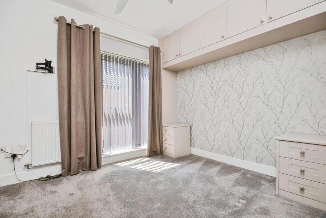2 bed Semi-Detached for sale Image 11