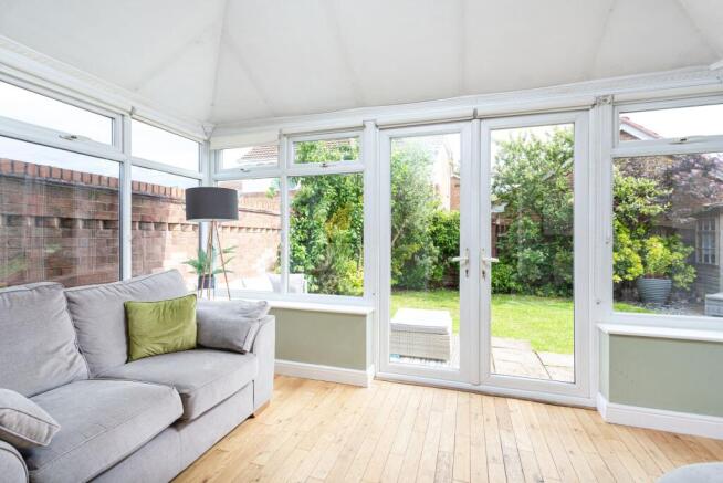 4 bed Detached for sale Image 9