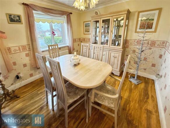 3 bed Bungalow for sale Image 4