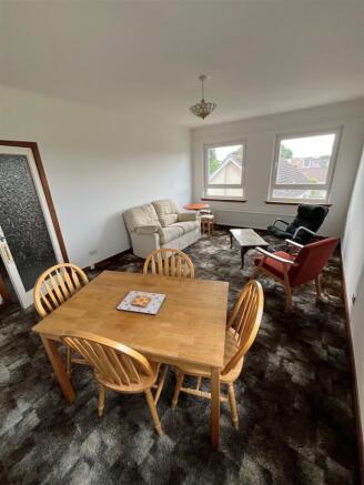 Livingroom 1.jpg