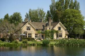 Hilmarton Manor, A3102 Oxford Road North East To Swindon Road, Calne SN11 8SB