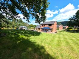 Rhyd Y Nant, Treforgan Road, Crynant SA10 8PH