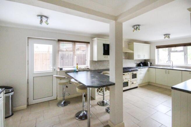 Kitchen/Breakfast